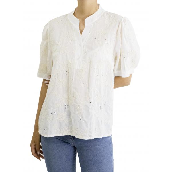 Camicia con fiori ricamati